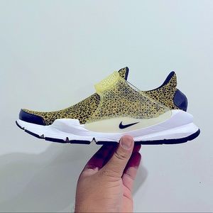 ⚫️🟡 Nike Sock Dart QS “Safari” - Mens SZ 10
